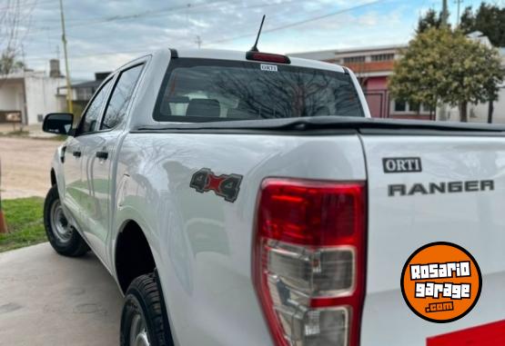 Camionetas - Ford RANGER 4X4 2021 Diesel 121000Km - En Venta