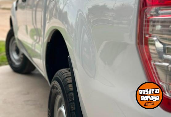 Camionetas - Ford RANGER 4X4 2021 Diesel 121000Km - En Venta