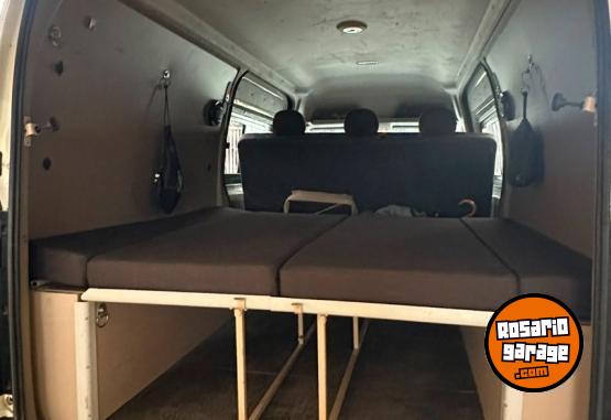 Utilitarios - Toyota Hiace 2022 Diesel 85000Km - En Venta