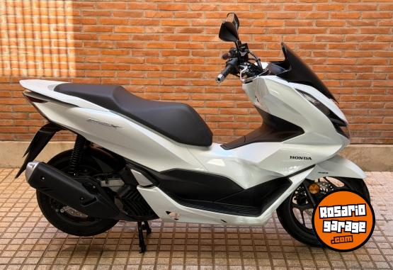 Motos - Honda PCX 160 2025 Nafta 700Km - En Venta