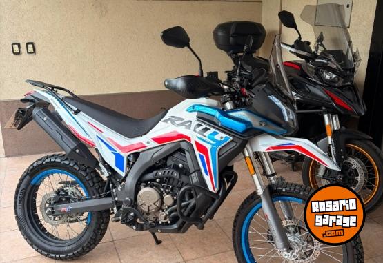 Motos - Voge 300 Rally 2026 Nafta 1900Km - En Venta