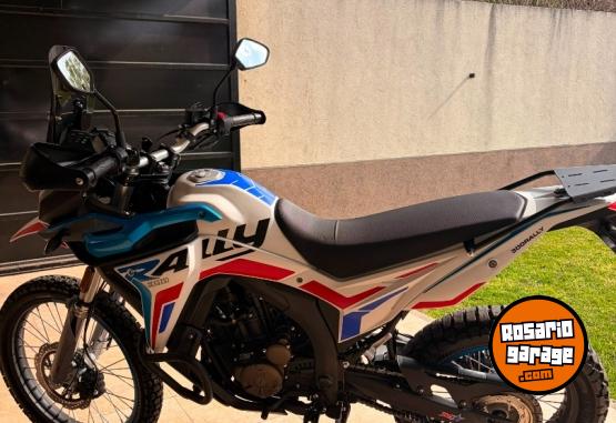 Motos - Voge 300 Rally 2026 Nafta 1900Km - En Venta