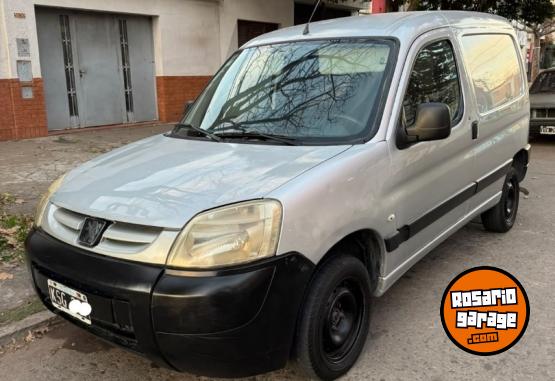 Utilitarios - Peugeot Parnert 2011 GNC 111111Km - En Venta