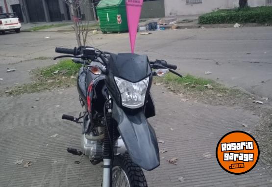 Motos - Honda XR 2022 Nafta 25000Km - En Venta