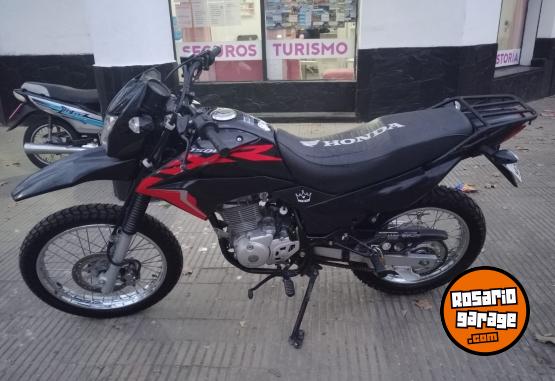 Motos - Honda XR 2022 Nafta 25000Km - En Venta