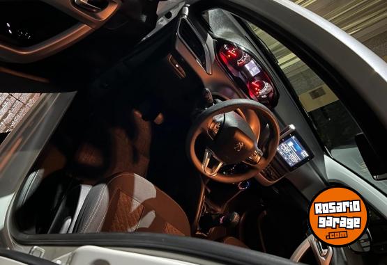 Autos - Peugeot 208 2018 Nafta 90000Km - En Venta