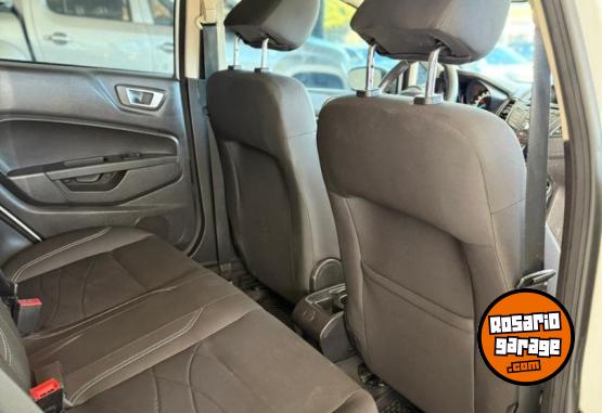 Autos - Ford Fiesta KD Se Plus 2014 Nafta 150000Km - En Venta