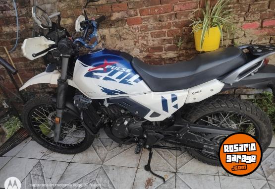Motos - Hero X pulse 2024 Nafta 10500Km - En Venta