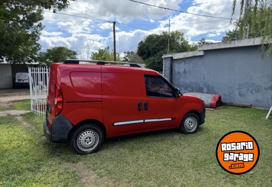 Utilitarios - Fiat Doblo active 2014 GNC 182000Km - En Venta