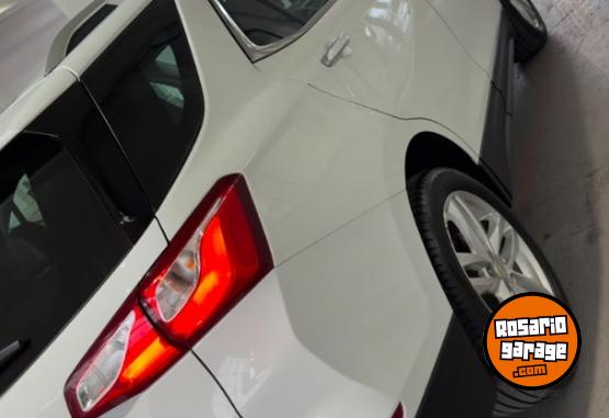 Camionetas - Toyota EQUINOX PREMIER AWD AT 2022 Nafta 75000Km - En Venta