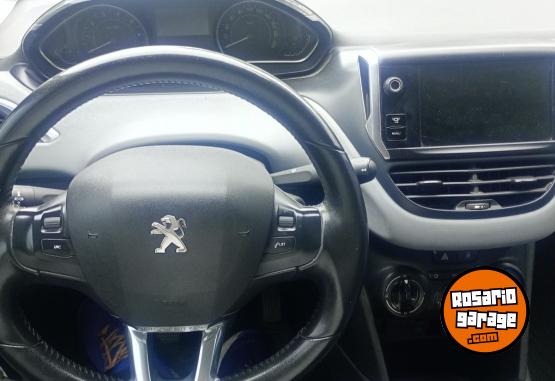 Autos - Peugeot 208 Allure 1.5 2014 Nafta 145000Km - En Venta