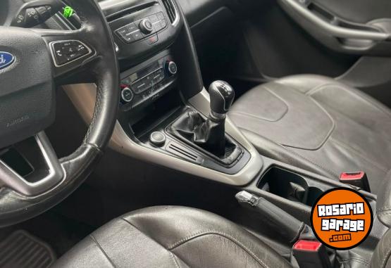 Autos - Ford FOCUS SE 2018 Nafta 122000Km - En Venta