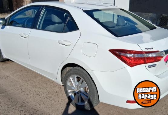 Autos - Toyota XEI 2016 Nafta 105000Km - En Venta