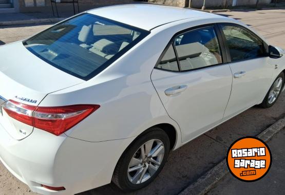 Autos - Toyota XEI 2016 Nafta 105000Km - En Venta