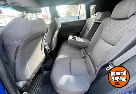 Autos - Toyota COROLLA CROSS XEI HYBRID 2022 Electrico / Hibrido 86000Km - En Venta
