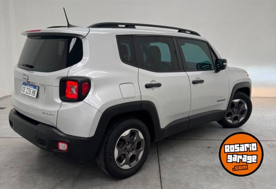 Camionetas - Jeep Jeep Renegade Sport 2017 Nafta 100000Km - En Venta