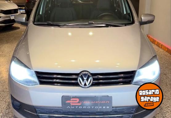 Autos - Volkswagen SURAN TRENDLINE 2013 Nafta 131000Km - En Venta