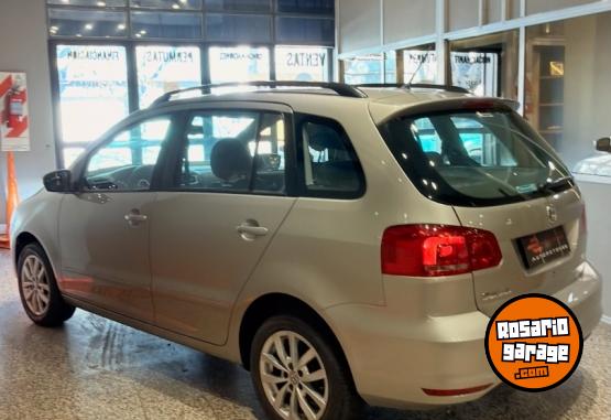 Autos - Volkswagen SURAN TRENDLINE 2013 Nafta 131000Km - En Venta