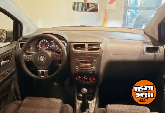 Autos - Volkswagen SURAN TRENDLINE 2013 Nafta 131000Km - En Venta