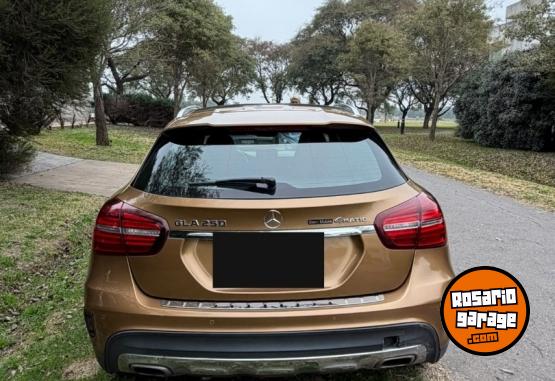 Autos - Mercedes Benz GLA 250 4MATIC 2018 Nafta 164000Km - En Venta
