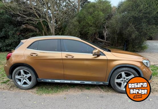 Autos - Mercedes Benz GLA 250 4MATIC 2018 Nafta 164000Km - En Venta