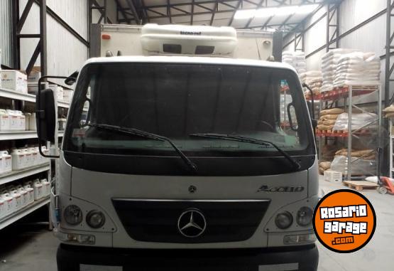 Camiones y Grúas - Mercedes-Benz Accelo Caja de Frio, impecable. Primera Mano - En Venta
