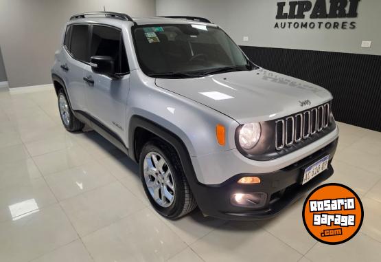Camionetas - Jeep RENEGADE 2018 Nafta 90000Km - En Venta