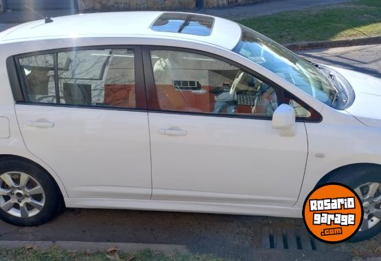 Autos - Nissan Tiida 2011 Nafta 125000Km - En Venta