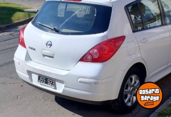 Autos - Nissan Tiida 2011 Nafta 125000Km - En Venta