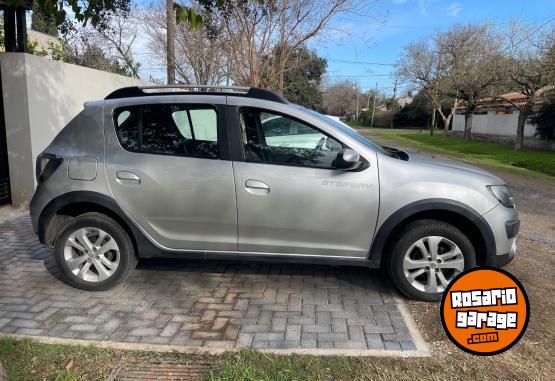 Autos - Renault Sandero Stepway Dynamique 2015 GNC 150000Km - En Venta