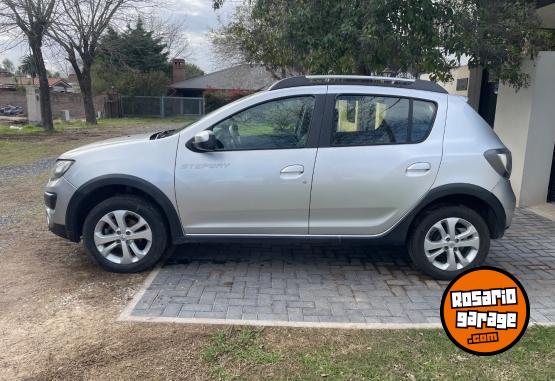 Autos - Renault Sandero Stepway Dynamique 2015 GNC 150000Km - En Venta