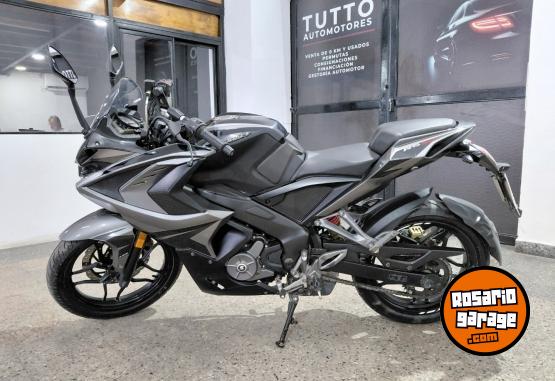 Motos - Bajaj Rouser rs 200 2018 Nafta 11000Km - En Venta