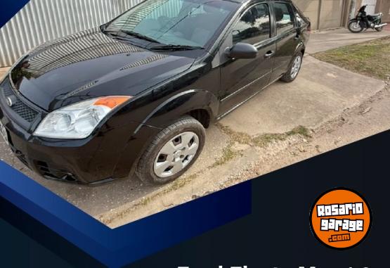 Autos - Ford Fiesta Max Ambiente 1.6 2008 Nafta 136000Km - En Venta