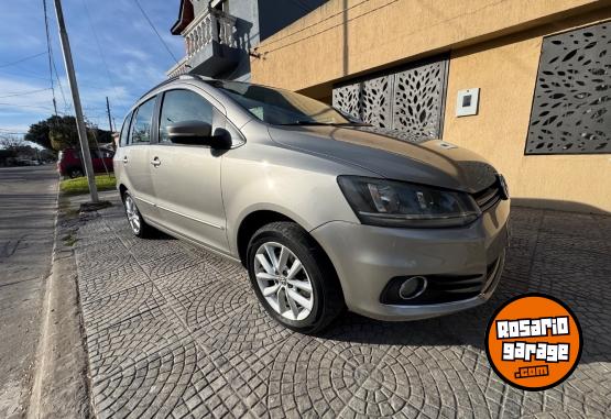 Autos - Volkswagen SURAN TRENDLINE 2015 GNC 177Km - En Venta