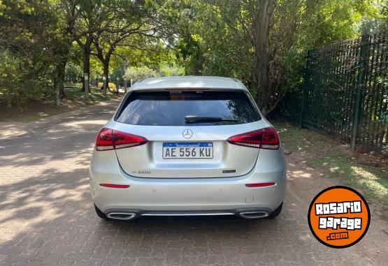 Autos - Mercedes Benz A200 2021 Nafta 97500Km - En Venta