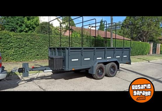 Accesorios para Autos - Trailer Batan Patentado y Homologado capacidad 2500kgs PRECIO 9.000.000 pesos o permuto x camioneta - En Venta