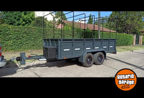 Accesorios para Autos - Trailer Batan Patentado y Homologado capacidad 2500kgs PRECIO 9.000.000 pesos o permuto x camioneta - En Venta