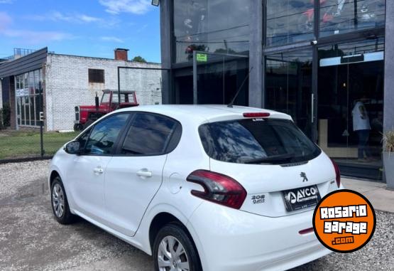 Autos - Peugeot 208 1.5 ACTIVE 2017 Nafta 117000Km - En Venta