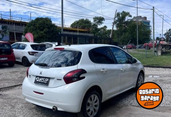 Autos - Peugeot 208 1.5 ACTIVE 2017 Nafta 117000Km - En Venta