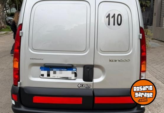 Utilitarios - Renault Kangoo furgon mixto 2017 Nafta 93000Km - En Venta