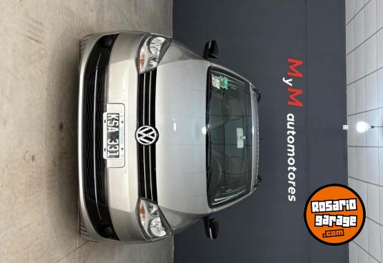 Autos - Volkswagen Suran 2011 Nafta 90000Km - En Venta