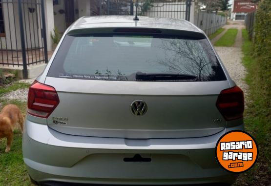 Autos - Volkswagen Polo Confortline 2019 Nafta 62000Km - En Venta
