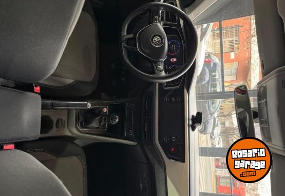 Autos - Volkswagen Virtus 2018 Nafta 95000Km - En Venta