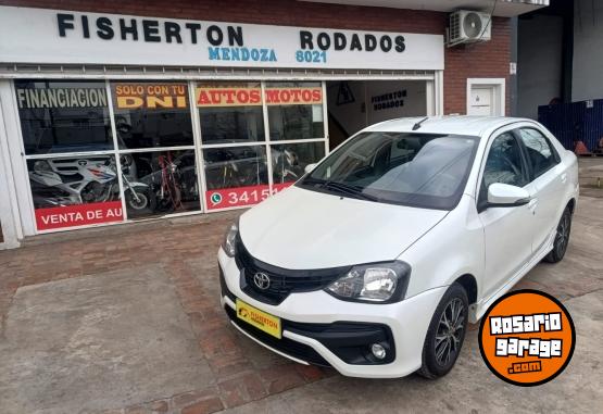 Autos - Toyota ETIOS XLS 2018 Nafta 145000Km - En Venta
