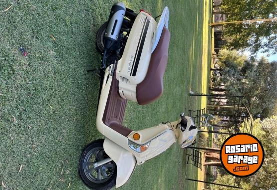 Motos - Kymco Like 2025 Nafta 4500Km - En Venta