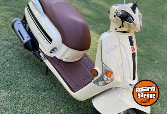Motos - Kymco Like 2025 Nafta 4500Km - En Venta