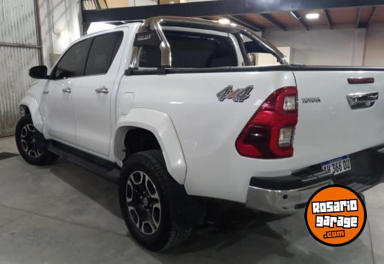 Camionetas - Toyota HILUX 2025 Diesel 69000Km - En Venta