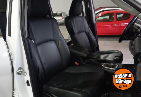 Camionetas - Toyota HILUX 2025 Diesel 69000Km - En Venta