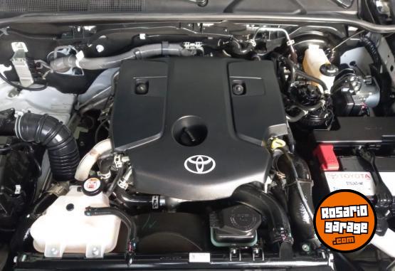 Camionetas - Toyota HILUX 2025 Diesel 69000Km - En Venta