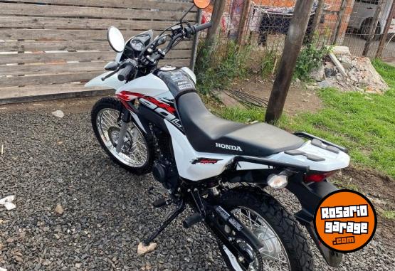 Motos - Honda Xr 190 2024 Nafta 4200Km - En Venta